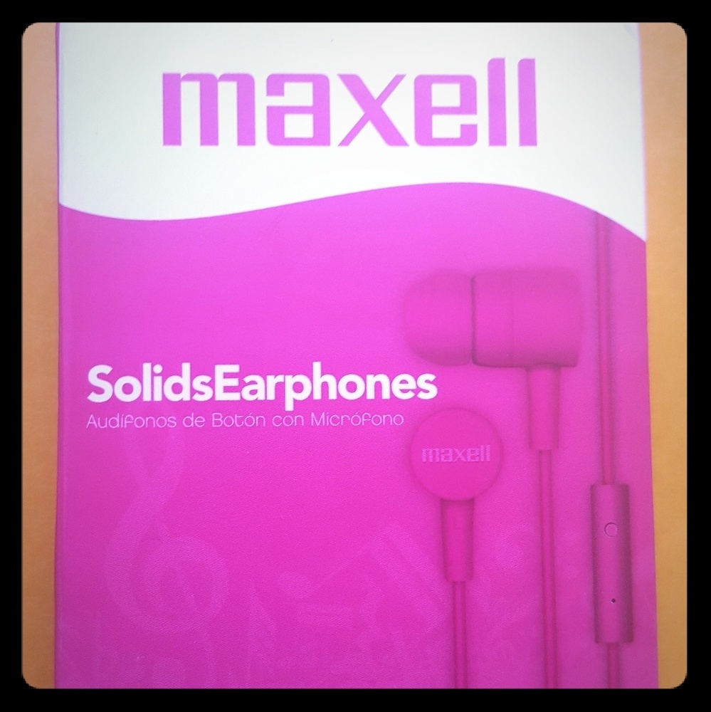 Maxwell Pink Fushia Earphones Headphones